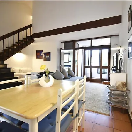 Apartment Amour